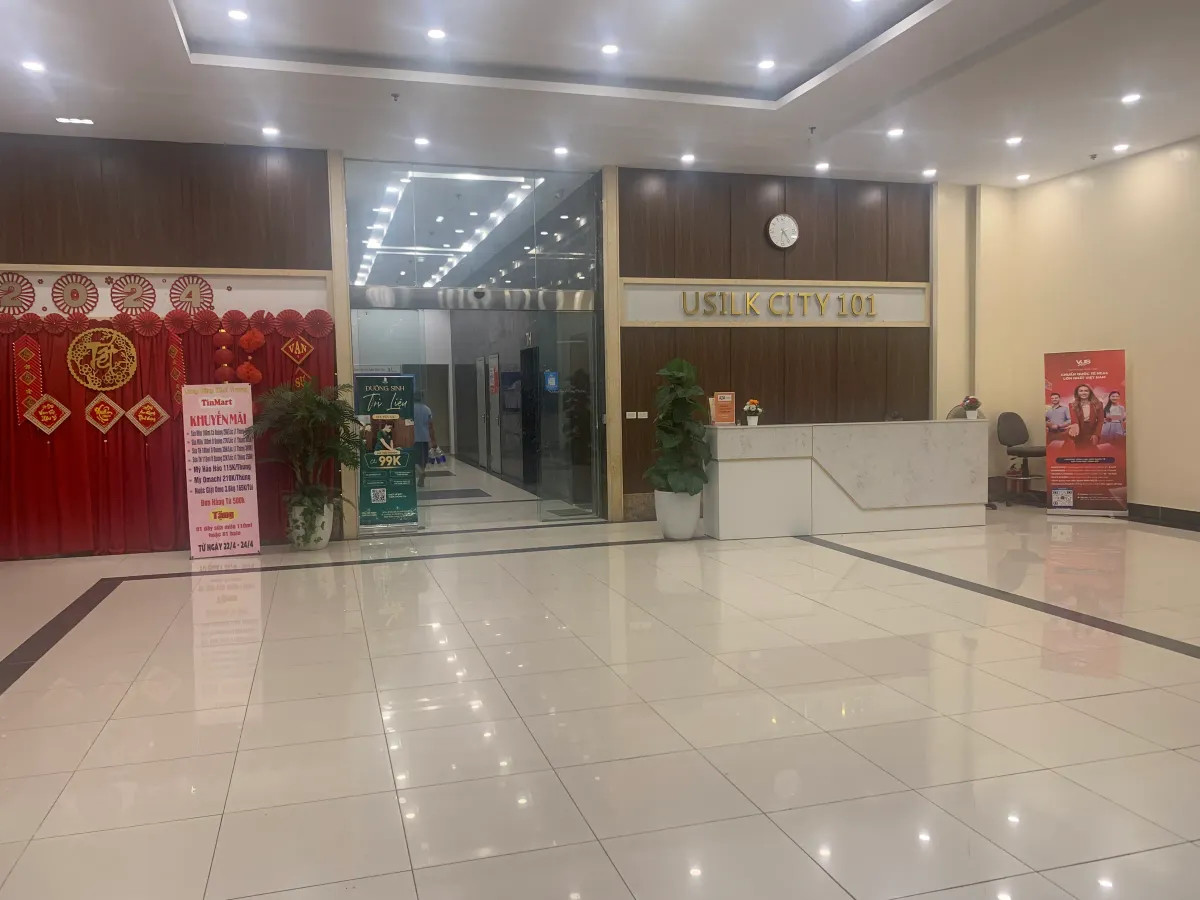 Bán nhà Văn Khê, là sàn thương mại 500m2, đang cho thuê 120 triệu / tháng