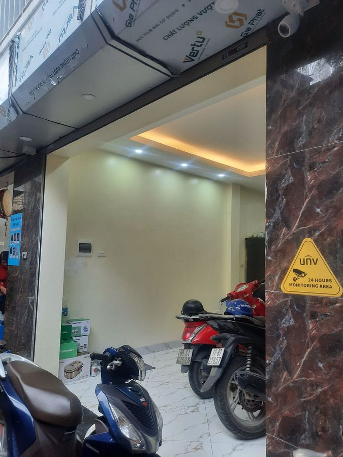 Mua bán nhà riêng 5 tầng tại Cổ Nhuế, Bắc Từ Liêm – 4,8 tỷ, vài bước ra phố, tiện ích ngập tràn