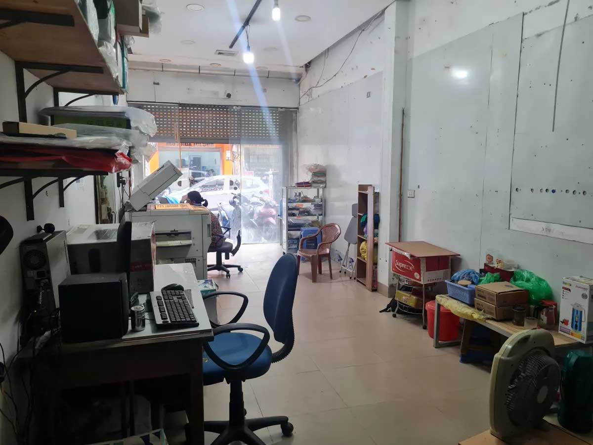 Bán nhà mặt phố Hoàng Mai 13 tỷ, đất lộc lá, kinh doanh đỉnh cao mọi ngành, vị trí siêu đẹp, sổ đỏ sẵn sàng sang tên