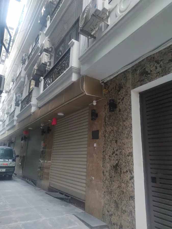 Bán nhà riêng Bắc Từ Liêm, nhà 5 tầng mới tinh, nội thất sang xịn, nhỉnh 4 tỷ, sổ đỏ vuông đẹp giao dịch ngay