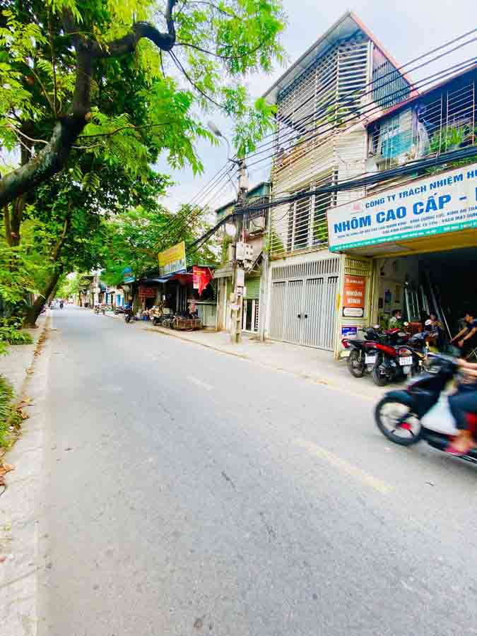 Bán nhà 11 tỷ Hoàng Mai, ngõ rộng ô tô tránh nhau, 107m2 rộng thênh thang, mặt tiền 5m, sổ chính chủ