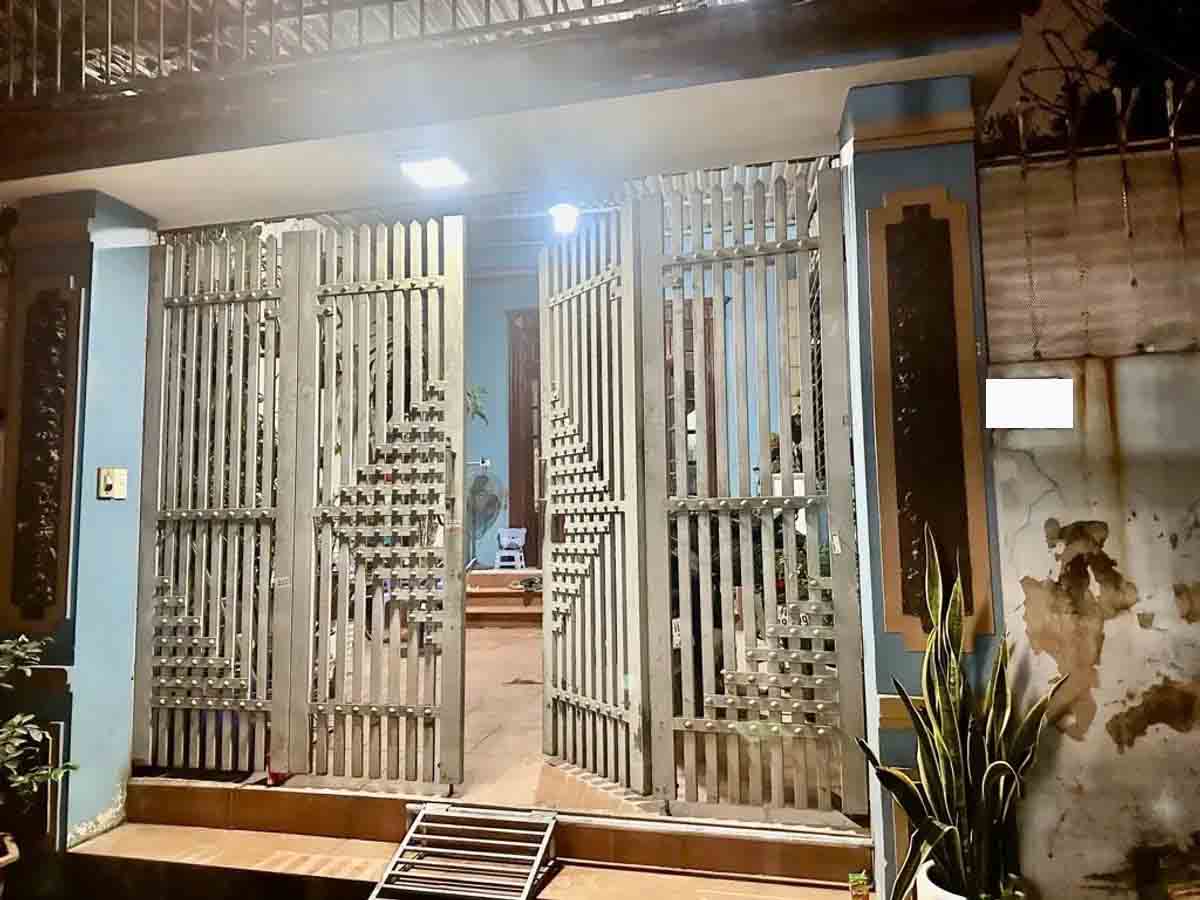 Bán nhà Định Công Hoàng Mai, 90m2, mặt tiền 4,3m, giá bán 14,5 tỷ, ngõ rộng ô tô vào vô tư
