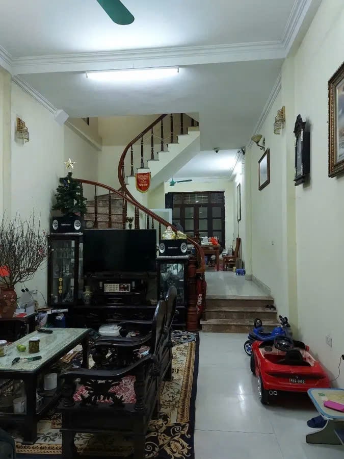 Bán nhà Đông Ngạc, giá 7.6 tỷ, mặt tiền 4m, xe ô tô tránh nhau