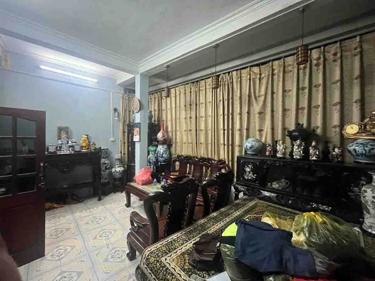 Bán nhà 14 tỷ Hai Bà Trưng, 82m2, mặt tiền gần 6m, cách đúng 10m đường rộng ô tô dừng đỗ ngày đêm