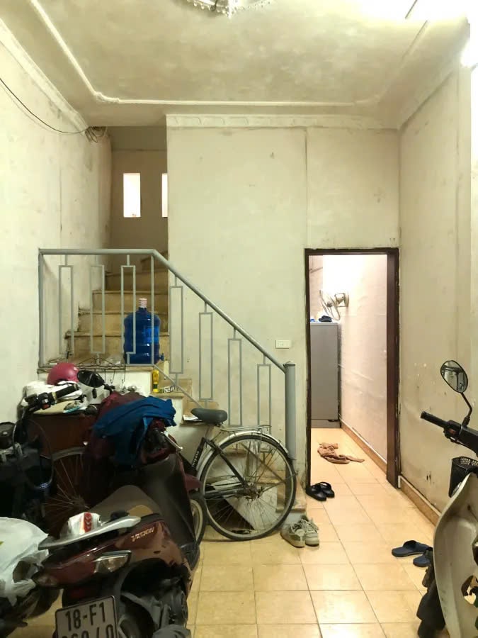 Bán nhà Hồ Đắc Di, giá 5.25 tỷ, ô tô đỗ cửa, vài phút đi bộ ra hồ