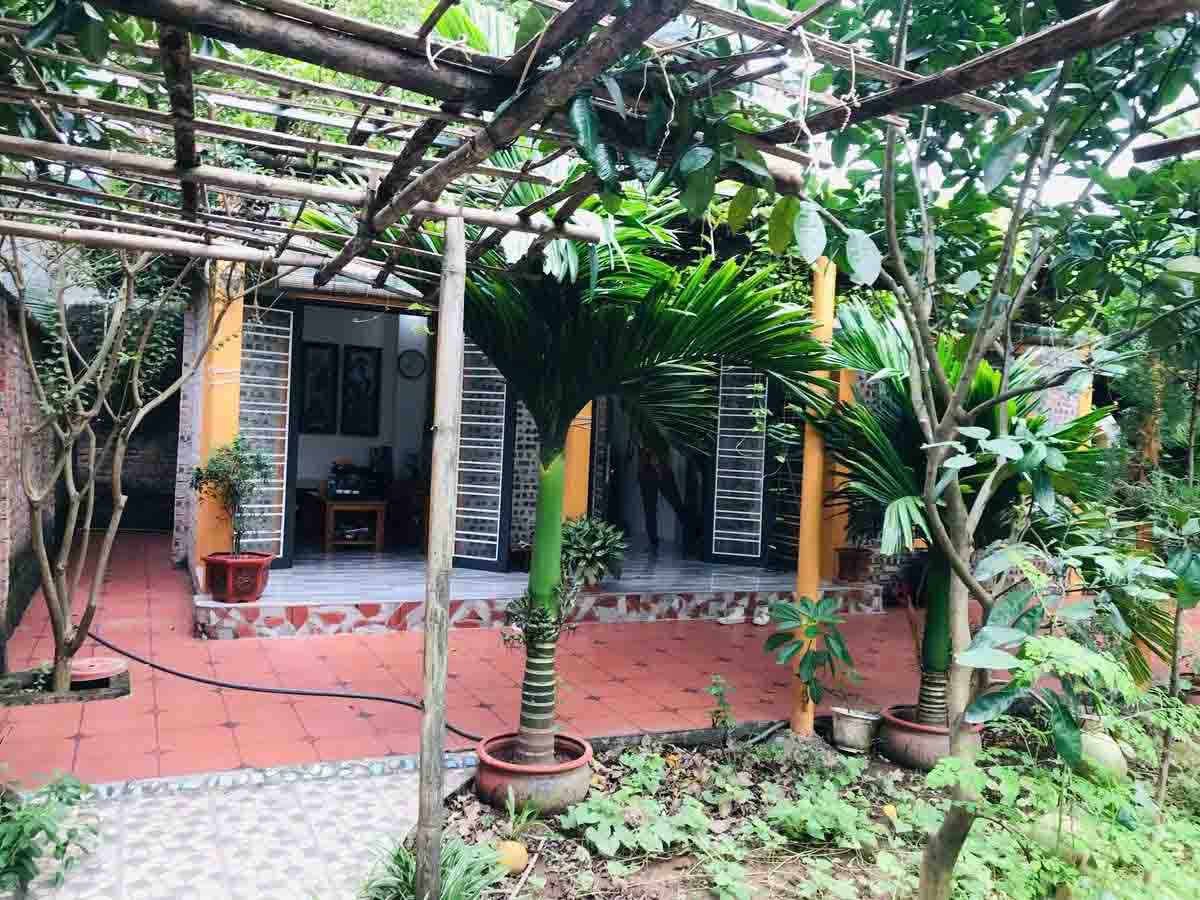 Bán nhà tại Đông Ngạc Bắc Từ Liêm, 300m2, lô góc thoáng sáng, mặt tiền 20m cực rộng, đầu tư 11 tỷ