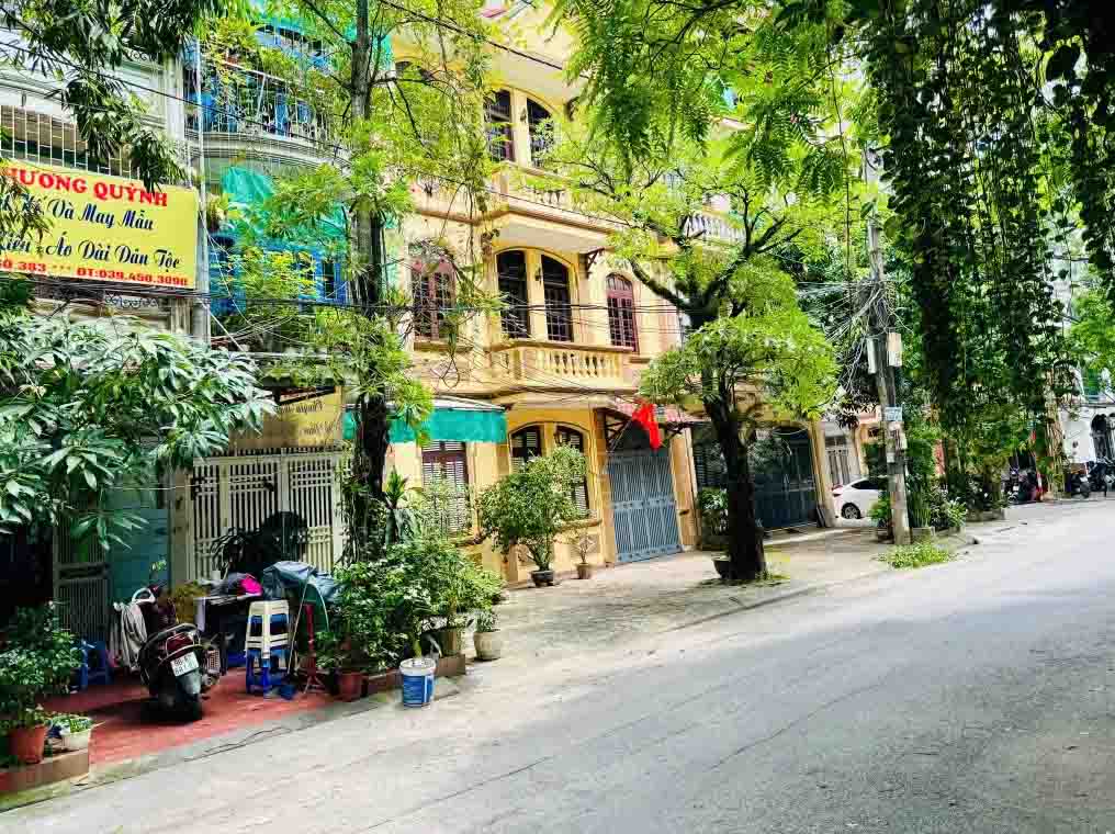 Bán nhà Tam Trinh Hoàng Mai, giá 11,5 tỷ, phân lô, ngõ ô tô tránh, vỉa hè rộng, kinh doanh lộc lá