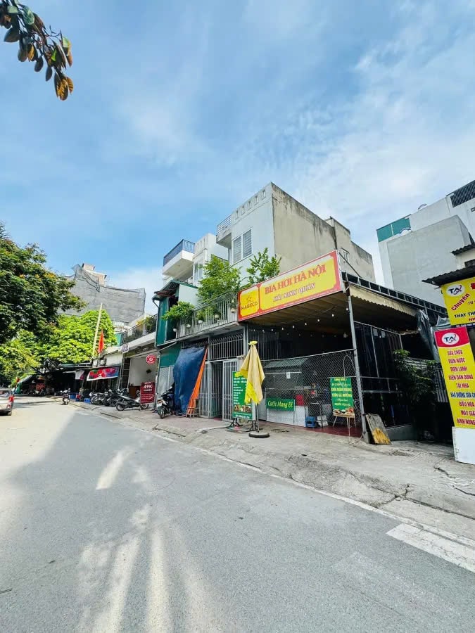 Bán nhà Tân Triều, diện tích 73m2, mặt tiền 4.3m, vỉa hè rộng thênh thang, giá 18.3 tỷ
