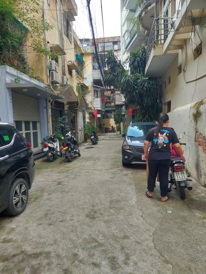 Bán nhà tập thể Hoàng Mai, ô tô đỗ cửa, thiết kế 3 ngủ giá chỉ 3.7 tỷ
