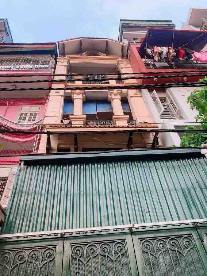 Bán nhà tại Trần Duy Hưng, view hồ, ngõ ô tô vào nhà, thông tứ tung, 90m2, đầu tư 24,6 tỷ