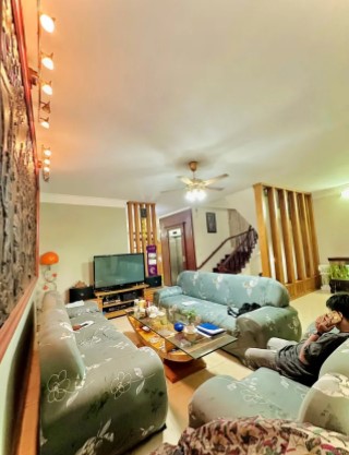 Bán nhà Thúy Lĩnh Hoàng Mai, diện tích 96m2, mặt tiền 8m, giá 18 tỷ cực hời