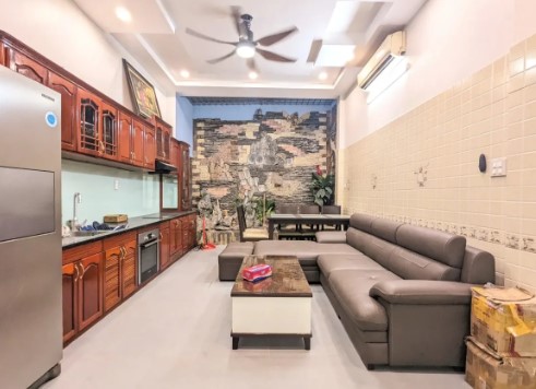 Bán nhà tại Hoàng Văn Thái 21 tỷ, diện tích 65m2, gần trung tâm quận Thanh Xuân