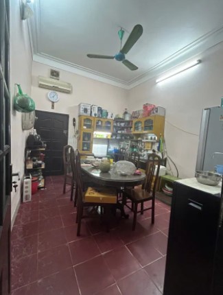Bán nhà Trường Chinh Đống Đa giá chỉ 18 tỷ, sổ đẹp, thuận tiện kinh doanh, đa dạng tiện ích