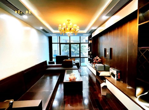 Bán nhà tại Đông Quan Cầu Giấy ngay trung tâm Quận, đất phân lô cực đẹp, mặt ngõ to hơn phố
