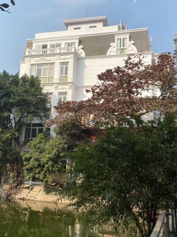 Bán nhà mặt phố Quan Nhân, 5 tầng thang máy, 102m2, giá 43 tỷ