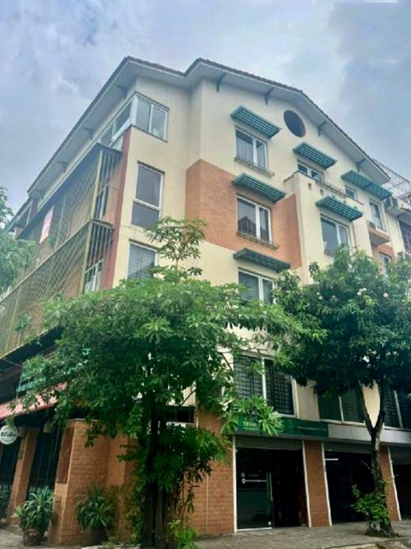 Bán nhà mặt đường Bát Khối, DT 190m2, 6 tầng, giá 40 tỷ