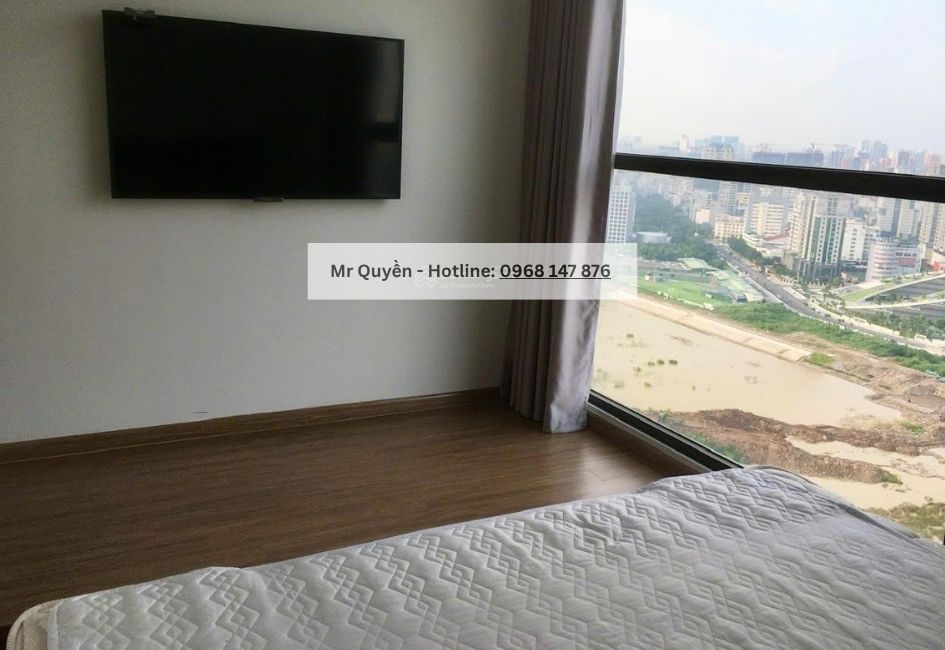 Cho thuê căn hộ tại Phạm Hùng 3 phòng ngủ, giá 35 triệu/tháng, căn góc, full nội thất sang trọng