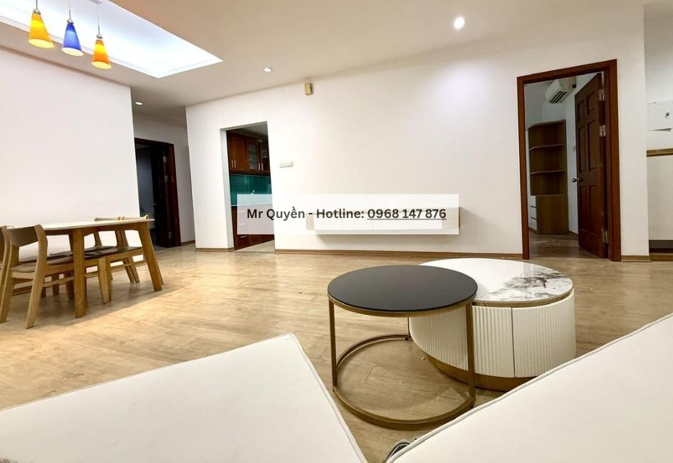 Cho thuê nhà khu Cầu Giấy 3 phòng ngủ, full nội thất mới, 104m2, giá 18 triệu/tháng