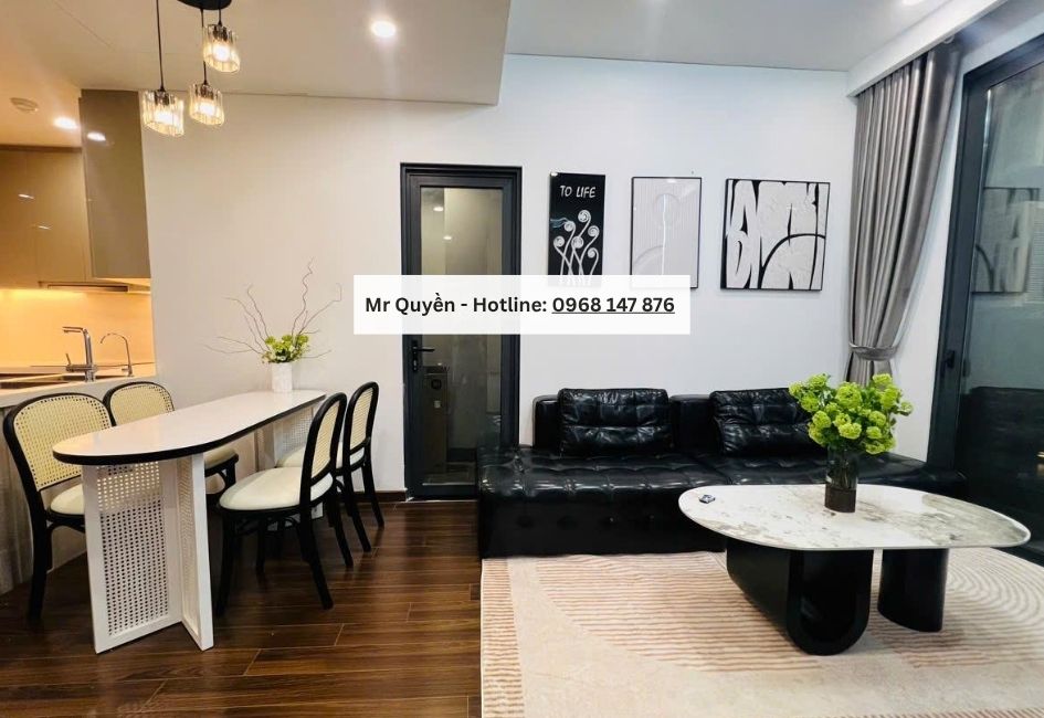Cho thuê căn hộ Tây Mỗ ba phòng ngủ, kèm dịch vụ quản gia chuẩn 5 sao, nhà đầy đủ nội thất sang trọng, ở ngay, giá cả thương lượng