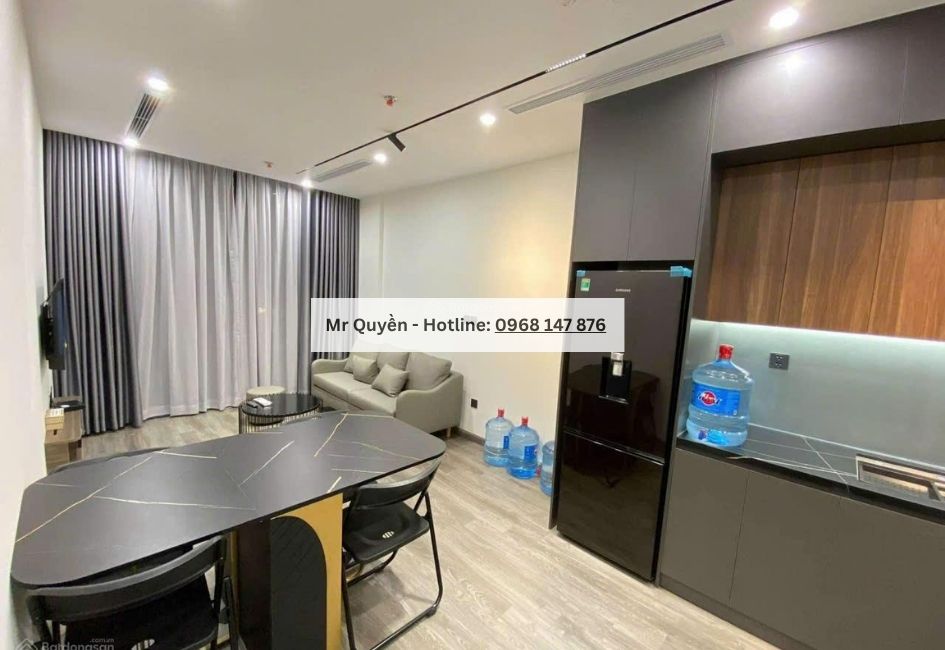 Tìm thuê nhà tại Long Biên, giá thuê 15 triệu/tháng đừng bỏ qua căn hộ 2 phòng ngủ, thuộc chung cư cao cấp Vinhomes Symphony Riverside, đủ đồ