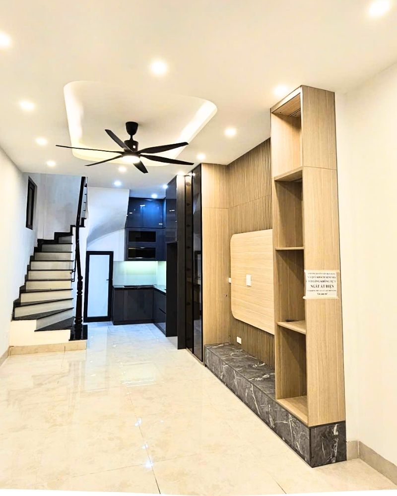 Nhà Lô Góc Định Công Hạ 40m² – 5 Tầng Mới, Ô Tô Đỗ Cửa – 9,5 Tỷ 