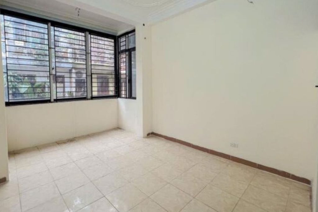 ban-nha-kdt-dinh-cong-tran-dien-60m2-6-tang-o-to