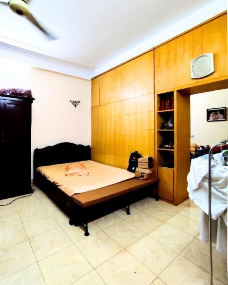 Bán Nhà Tôn Đức Thắng 61m² – 4,5 Tầng – 6 Phòng – Giá 9,3 Tỷ