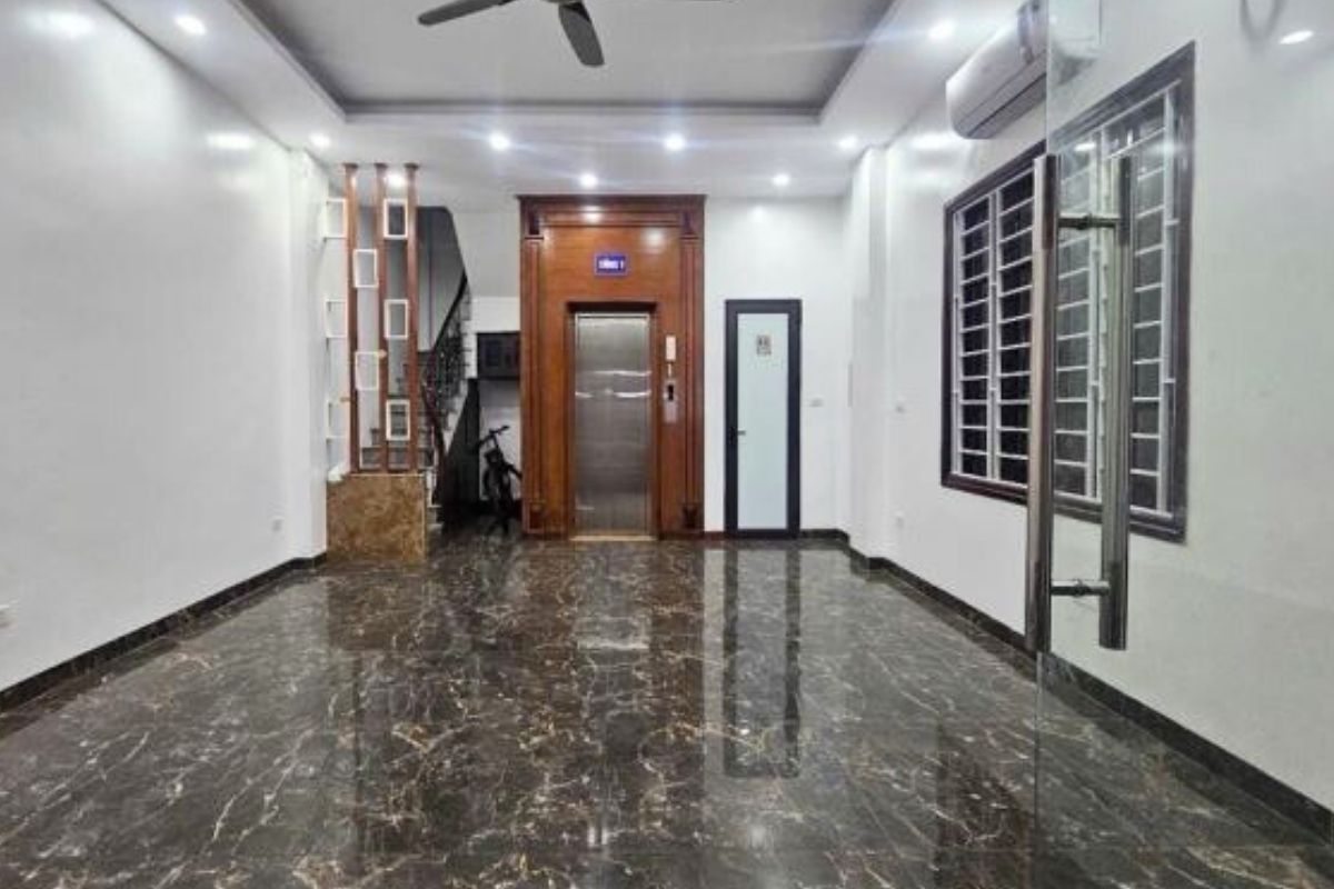 Bán nhà mặt phố Ao Sen 50m² – 7 tầng thang máy – mặt tiền 4,6m – giá thỏa thuận