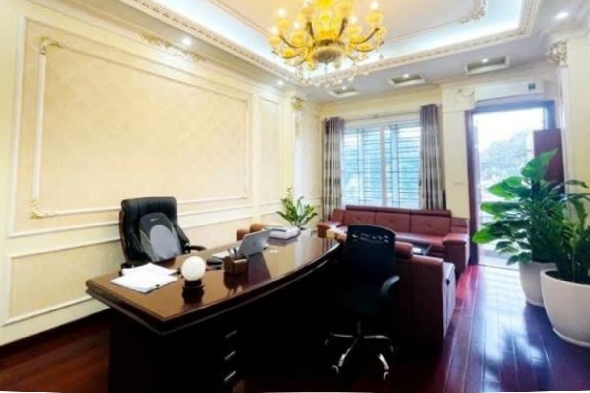 Bán nhà Hoàng Quốc Việt 77m², 4T,  2 Ô Tô Tránh + Gara, giá 24,5 tỷ