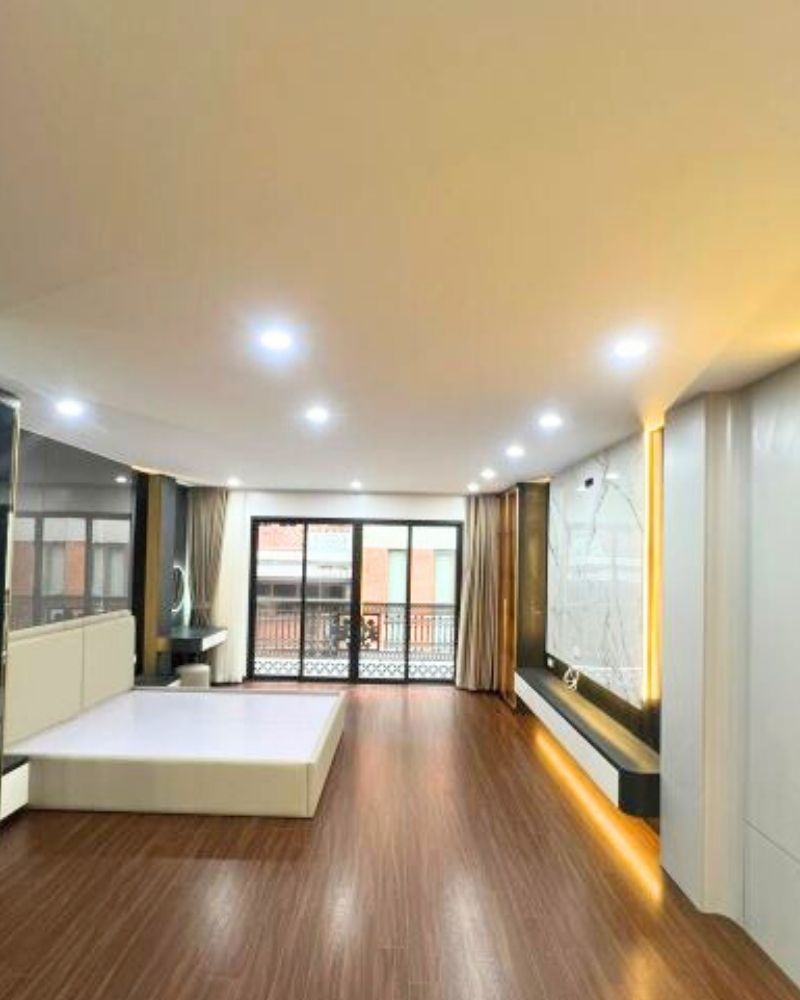 Bán nhà Thịnh Liệt 45m²,  5 tầng, thang máy, kinh doanh, giá 8.7 tỷ