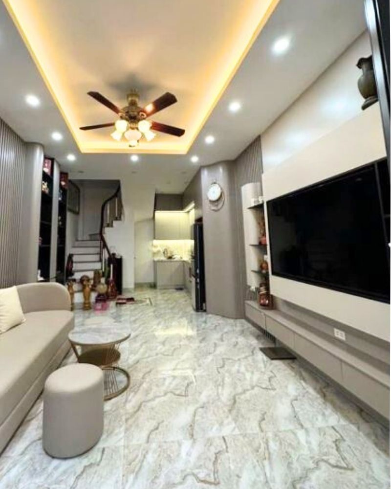 Bán nhà Chùa Quỳnh 40m², 5 tầng, 3 phòng ngủ, lô góc nở hậu giá 11 tỷ