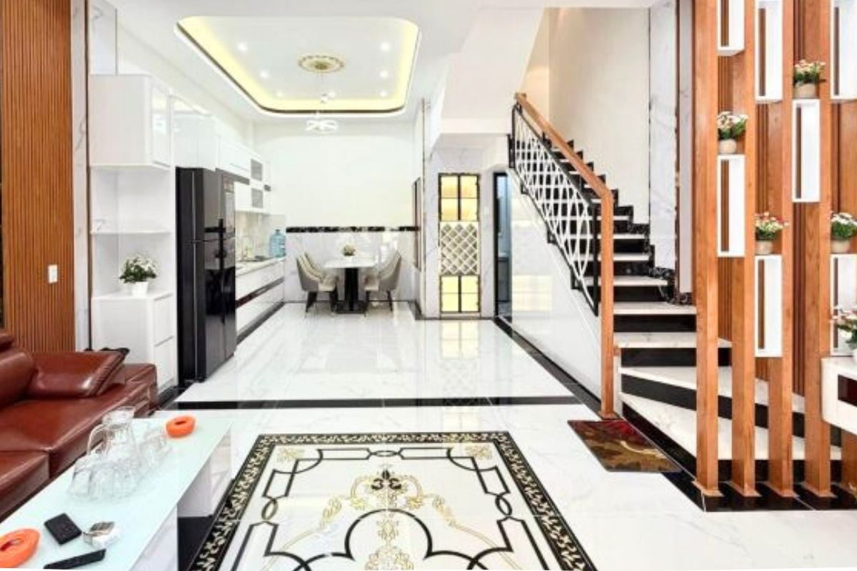 Bán Nhà Tạ Quang Bửu 49m² MT 5m – 5 Tầng – Gần Bách Khoa – Giá 7 Tỷ